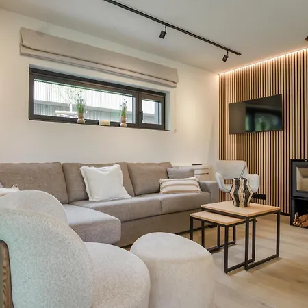 Nature Lake Village – Villa N°27 – 8 Personnes