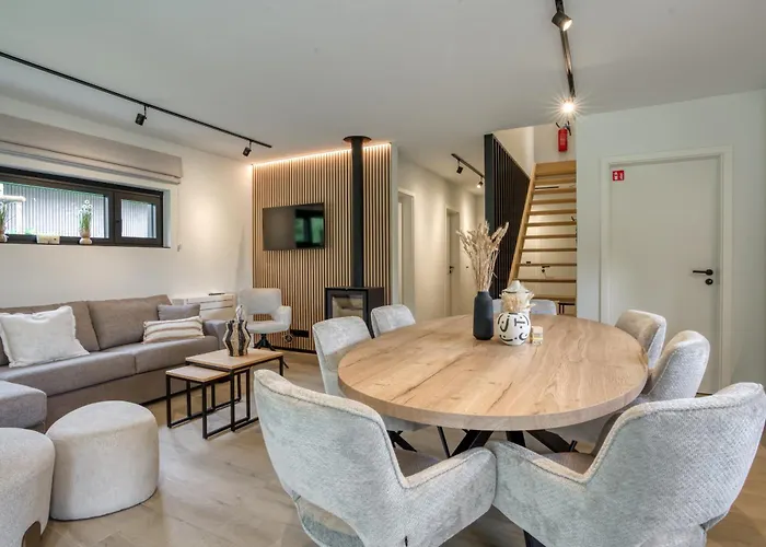 Nature Lake Village – Villa N°27 – 8 Personnes Lodge